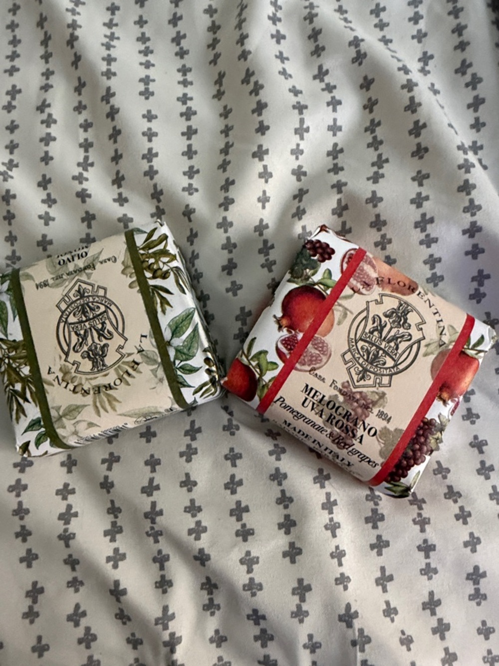 La Fiorentina Pomegranate & Olive Decorative Soap Duo - Red, Green, White italy